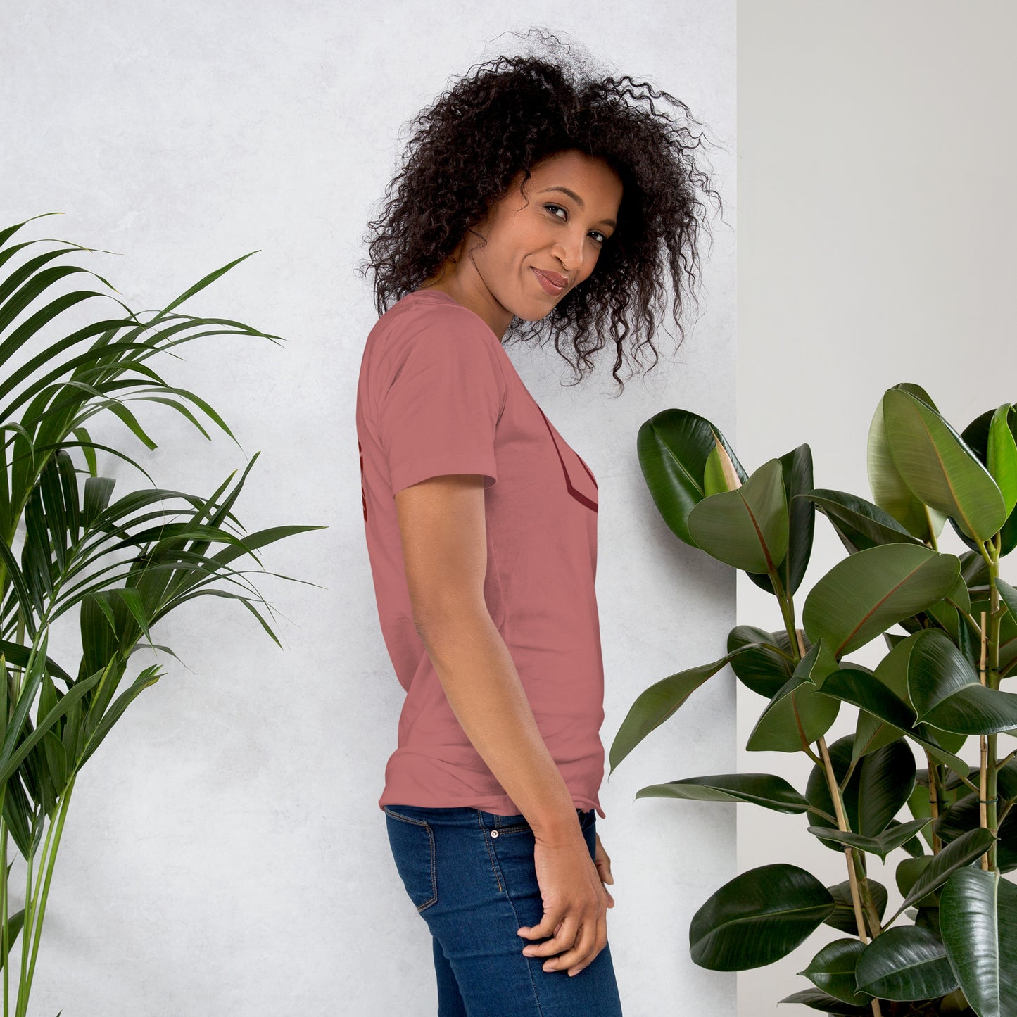 Curley Unisex t-shirt
